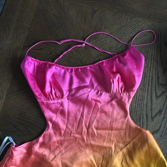 Retrofête JOSEFINE SILK DRESS, Size Large, $448 - Picture 8 of 13